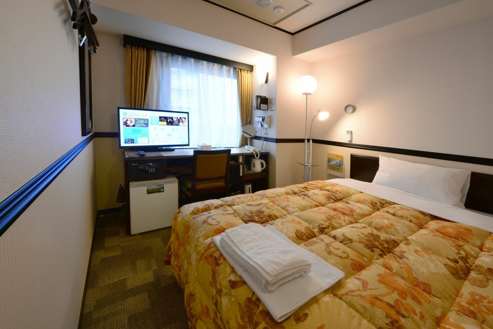 Toyoko Tsuruhashi Ekimae Hotel 3*